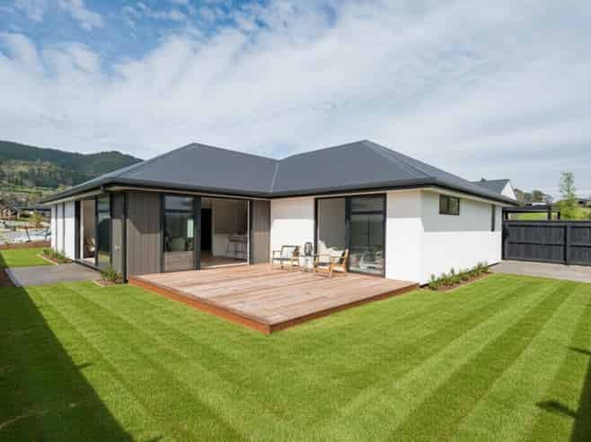 32 Cupola Crescent, Richmond