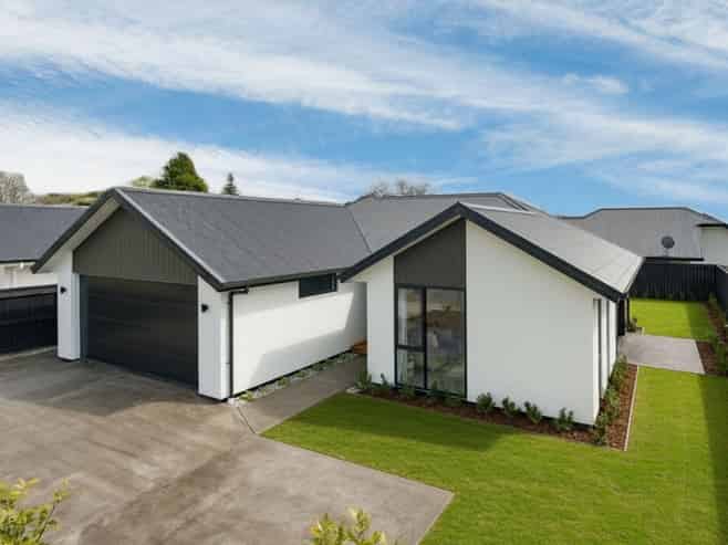 32 Cupola Crescent, Richmond