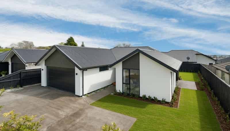 32 Cupola Crescent, Richmond