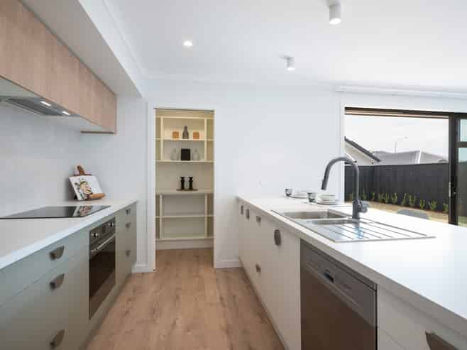 32 Cupola Crescent, Richmond