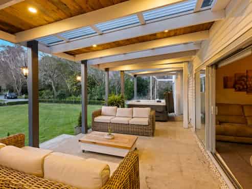 307 Larcombs Road, WEEDONS