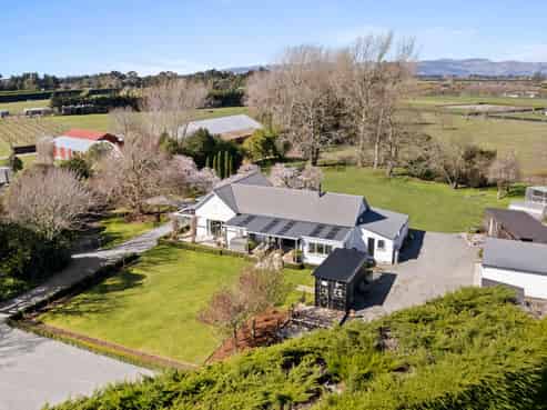 307 Larcombs Road, WEEDONS