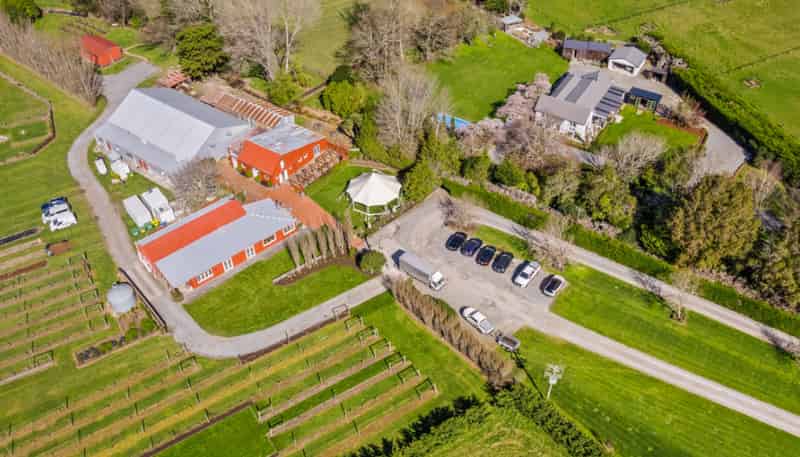 307 Larcombs Road, WEEDONS