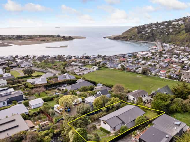 49 Moncks Spur Road, Redcliffs