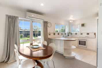 50A Dorset Road, Springvale