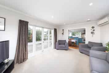 44 Longfellow Street, Trentham