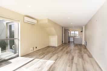 58a  King Street , Sydenham