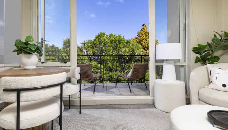 1/166 Mokoia Road, Birkenhead