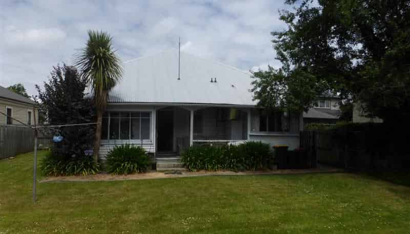 125b Holly Road , Saint Albans
