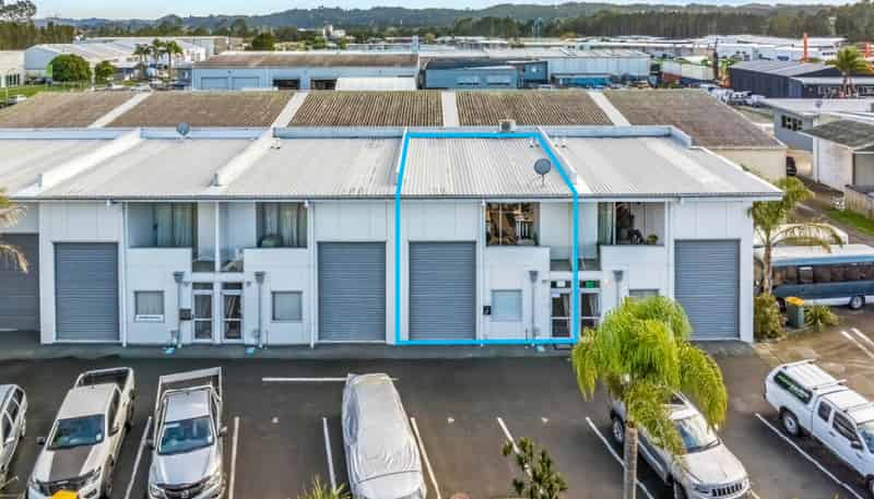 2/6 Loft Place, Kumeu