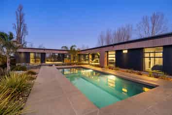 196 Westdale Road, Redwood Valley