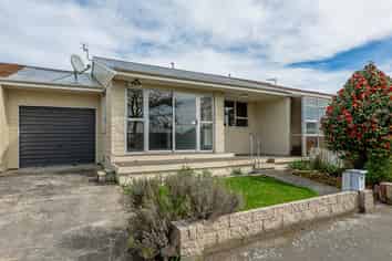 2/80 Charles Street, Waltham