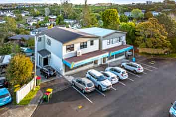 12 Laurina Road, Sunnynook