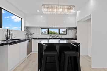 1/6 Pikitea Road, Mangere Bridge