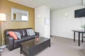 2213/10 Waterloo Quadrant, Auckland Central