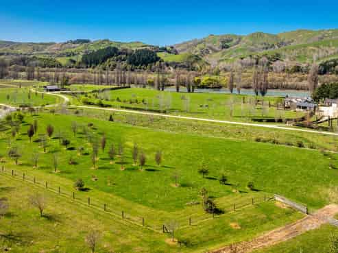 18 Euchre Way, Havelock North