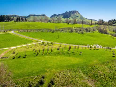18 Euchre Way, Havelock North
