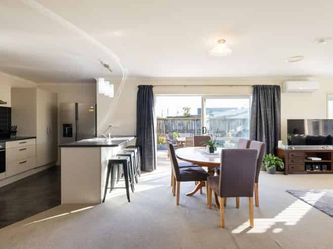 9A Dover Road, Saint Andrews