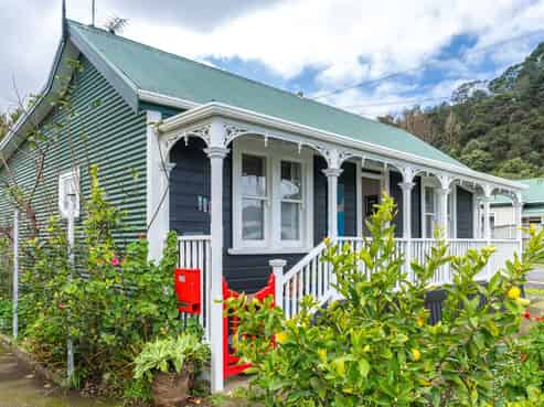 209 Williamson Street, Thames