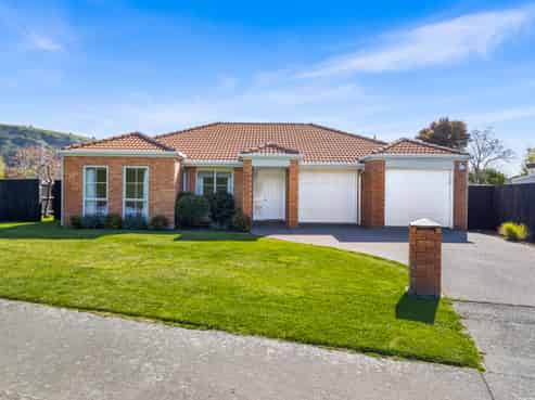 2 Warner Place, Heathcote Valley
