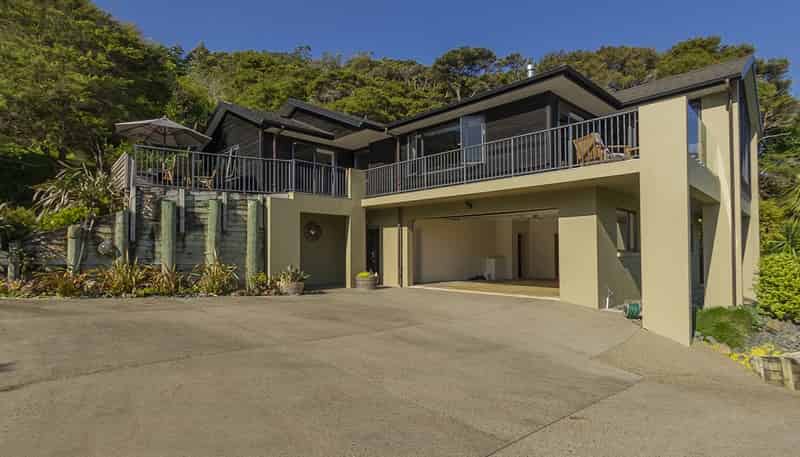 13 Haddon Crescent, Whitianga