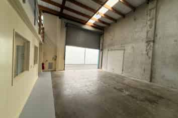 Functional Warehouse in Miramar