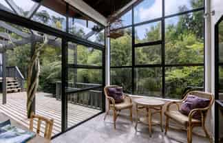 2 Te Kawau Pass, Greenhithe