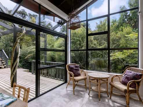 2 Te Kawau Pass, Greenhithe