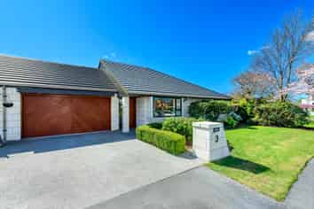 3 Harlech Mews, Avonhead