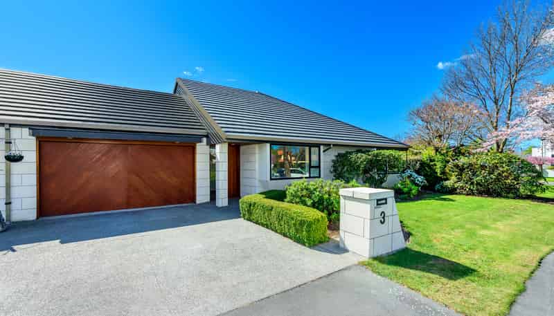 3 Harlech Mews, Avonhead