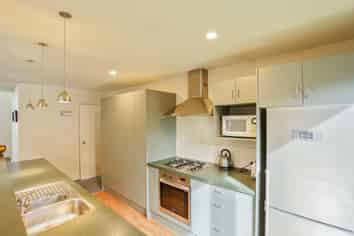 75 Sarabande Avenue, Redwood