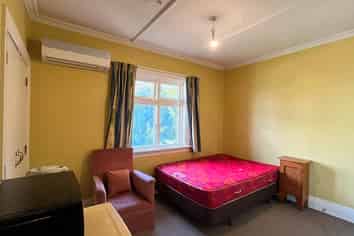 Room 5/42A Cargill Street, Dunedin Central