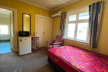 Room 5/42A Cargill Street, Dunedin Central