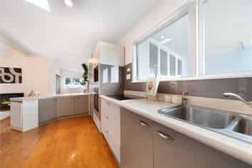 174 Don Buck Road, Massey