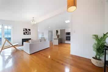 174 Don Buck Road, Massey