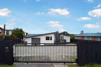 174 Don Buck Road, Massey