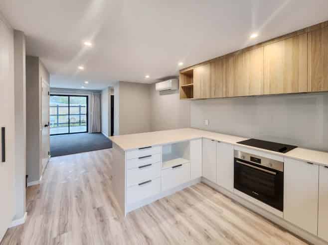 2/17 Faulke Avenue, Wainuiomata
