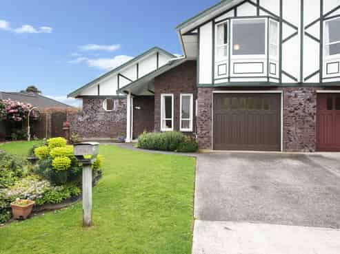 11A Arthur Grove, Waikanae