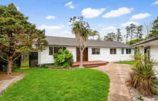 24 Oakmont Place, Wattle Downs