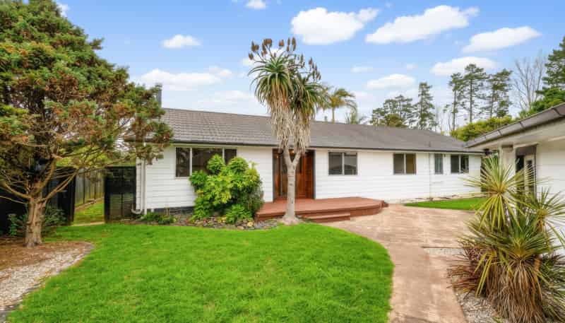 24 Oakmont Place, Wattle Downs