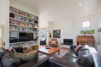 33 Seaview Lane, Akaroa