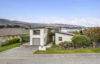 9 Matthews Crescent, Cromwell