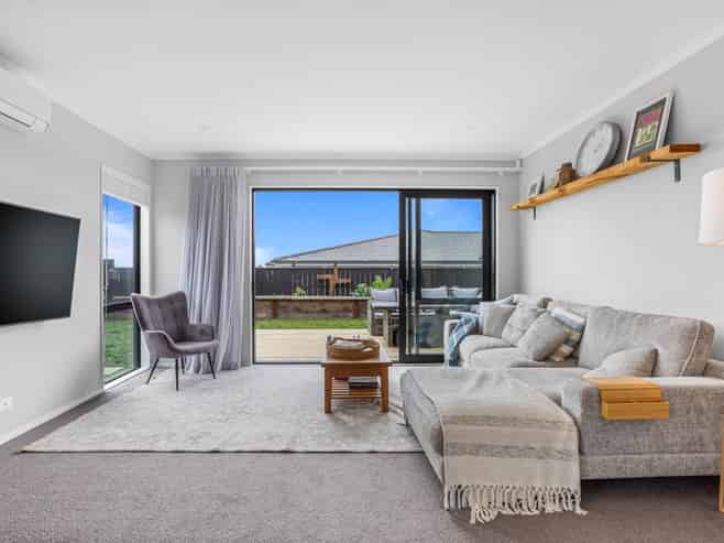104 Symes Drive, Red Beach