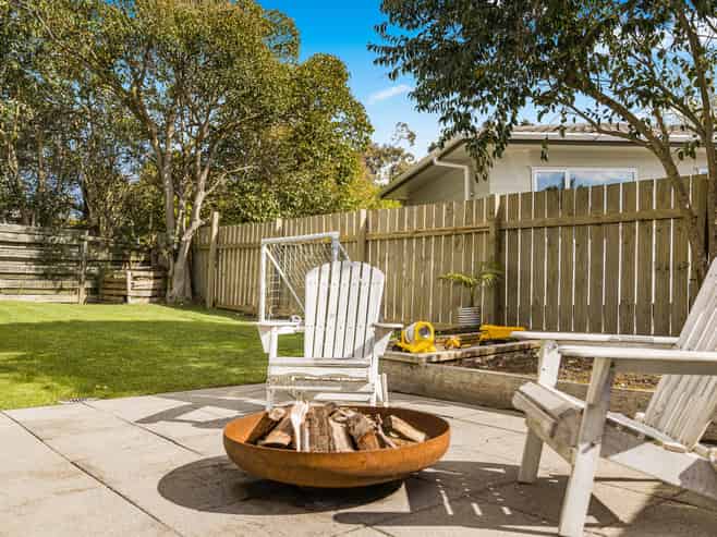 108 Lauderdale Road, Birkdale