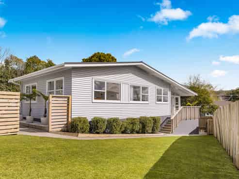 108 Lauderdale Road, Birkdale