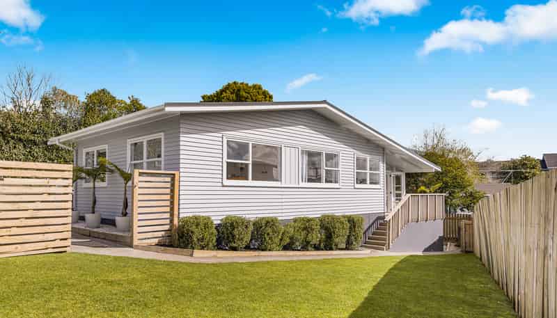 108 Lauderdale Road, Birkdale