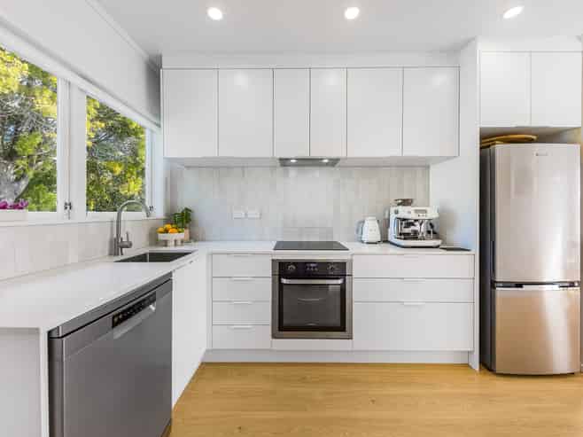 108 Lauderdale Road, Birkdale