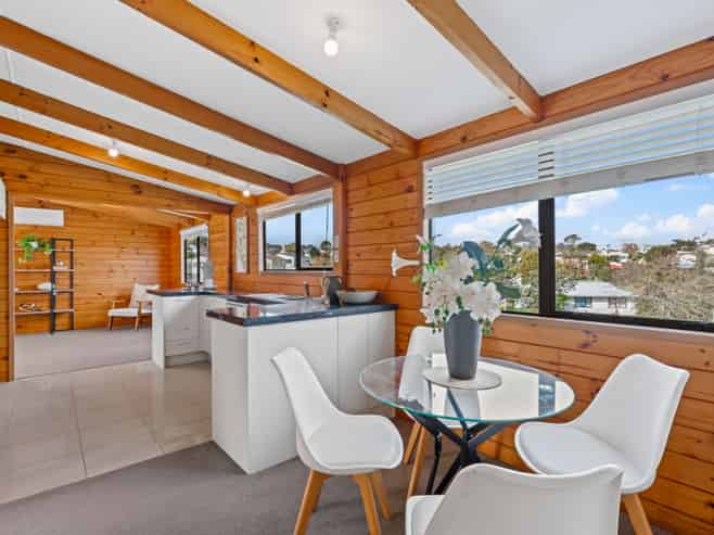 5 Elizabeth Drive, West Harbour