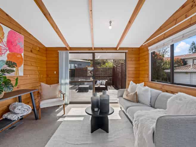 5 Elizabeth Drive, West Harbour