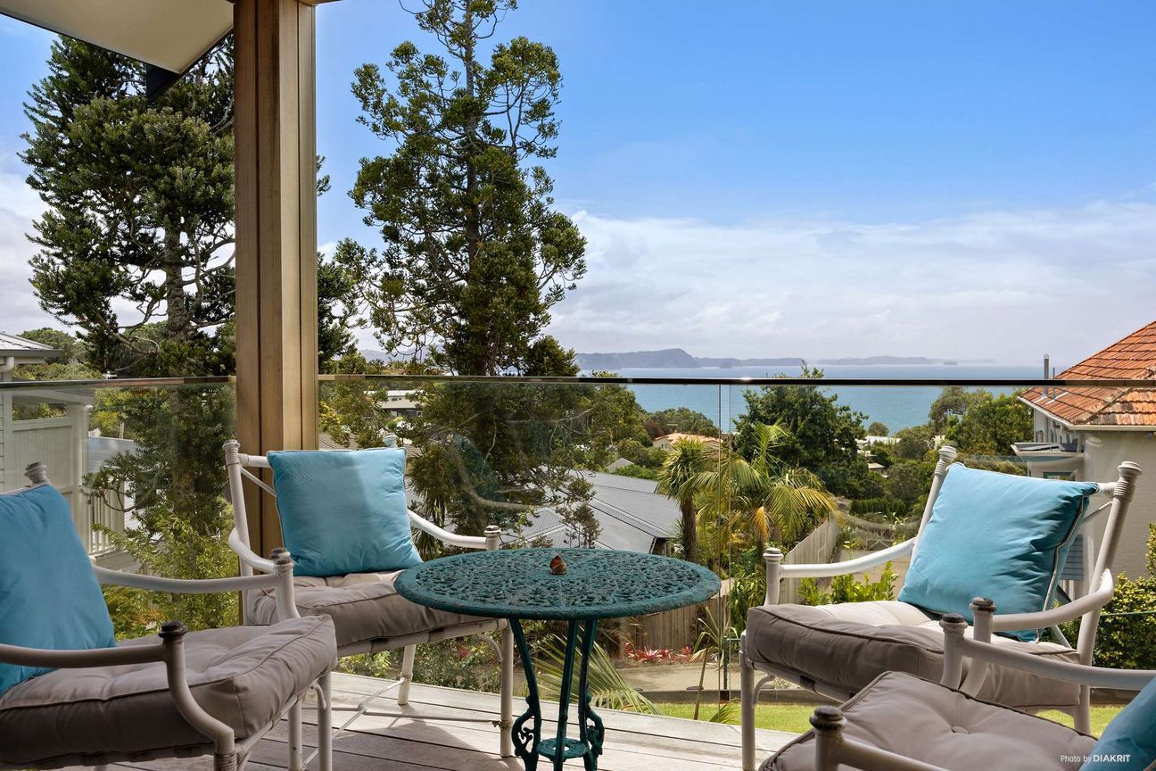 Fresh Look, More Parking, Stunning Sea Views – pohled 6